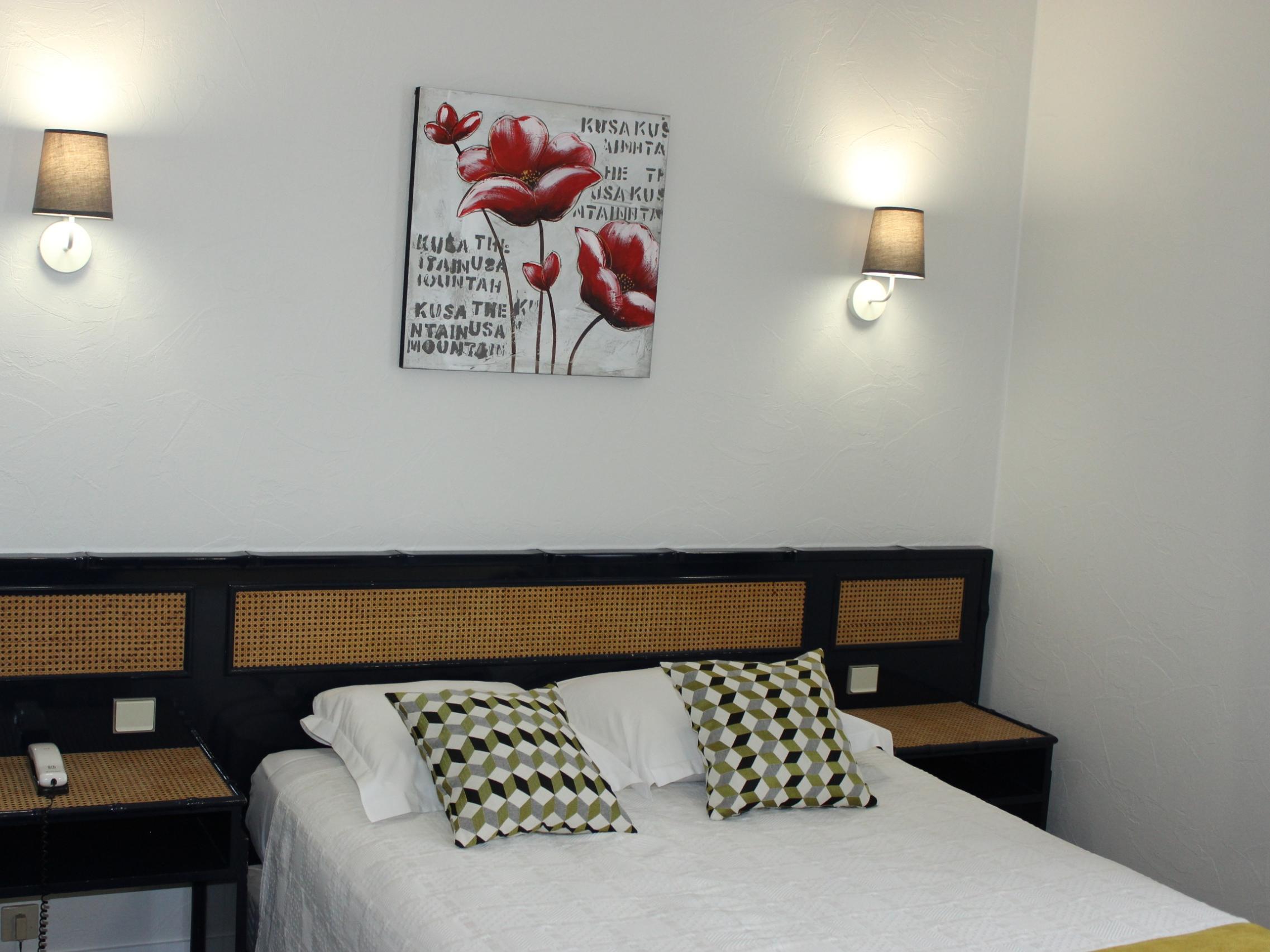 Sure Hotel By Best Western Saintes Exterior photo