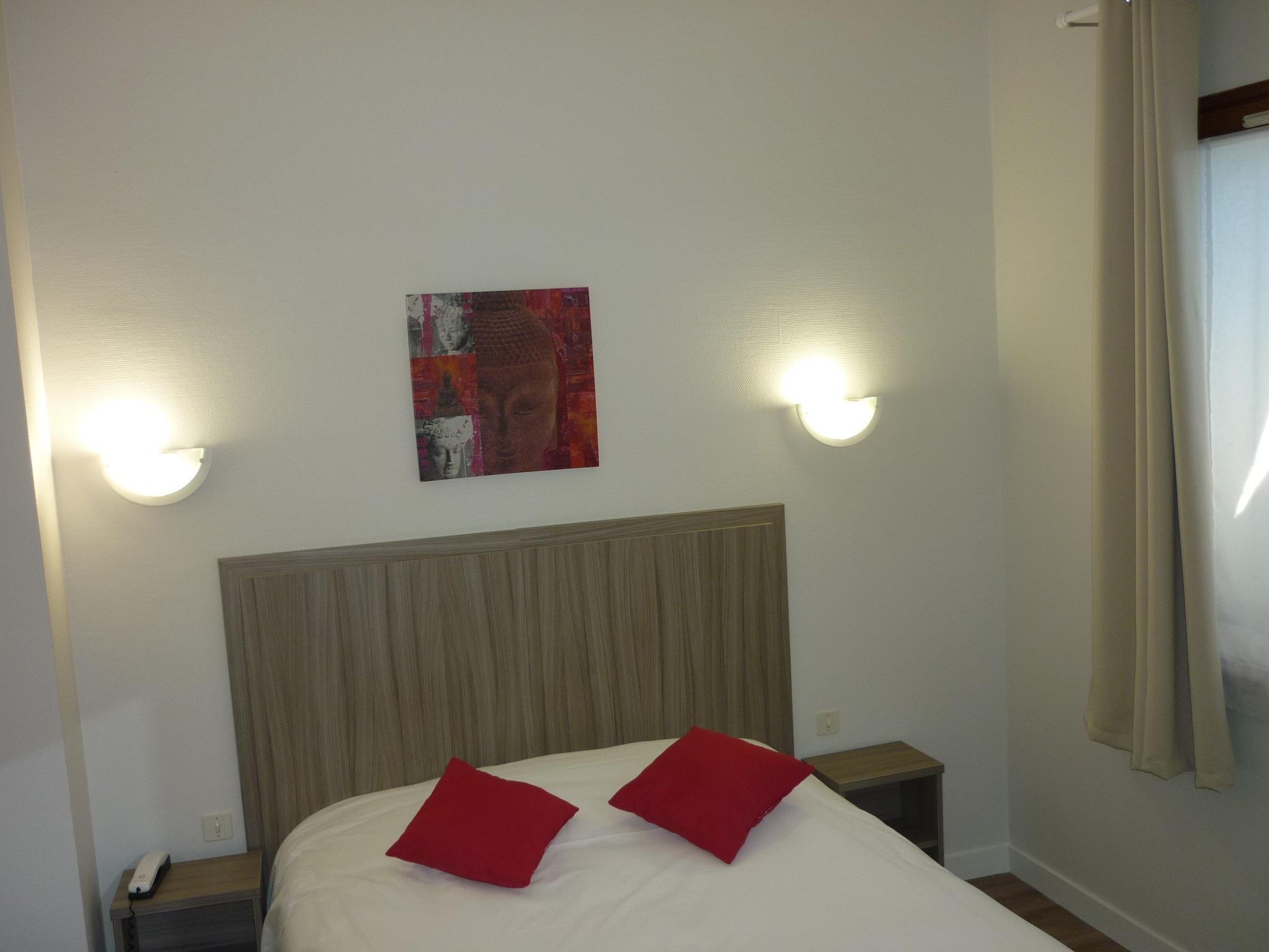 Sure Hotel By Best Western Saintes Exterior photo