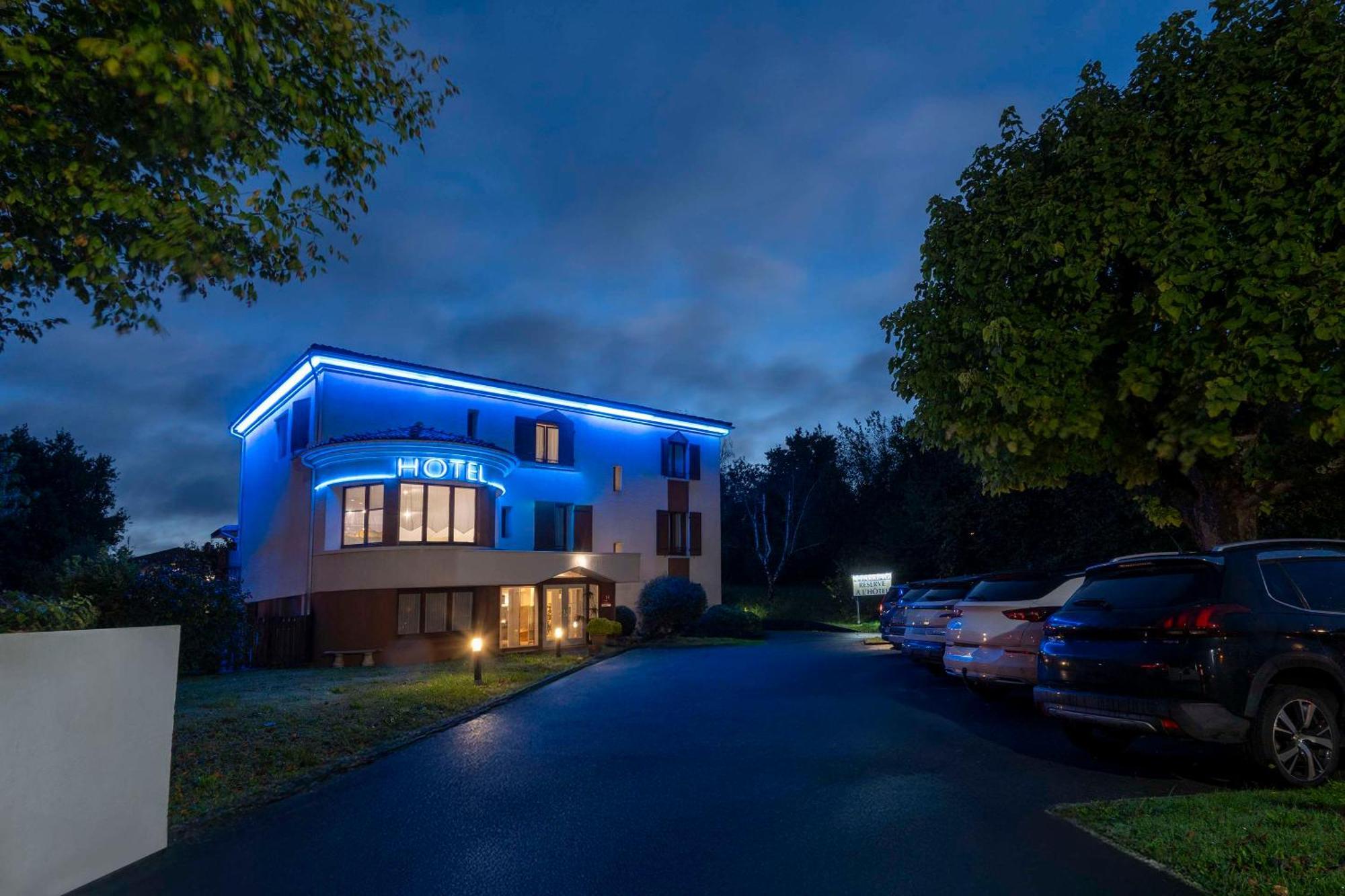 Sure Hotel By Best Western Saintes Exterior photo